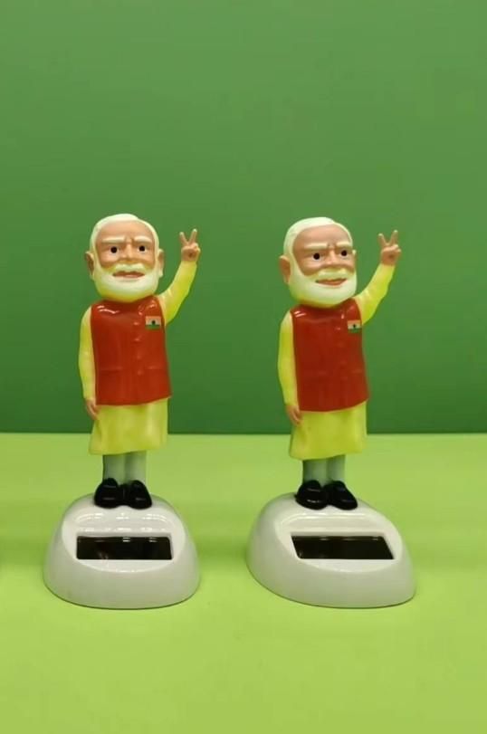 Solar Powered Moving Indian Leader Figurine | Desk & Car Décor | Buy 1 Get 1 Free
